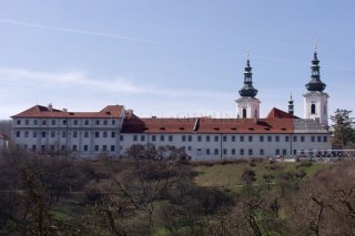 Strahovský klášter - pohled z Petřína