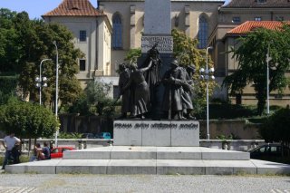 Praha 2 - pomník legionářům
