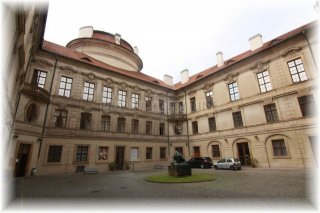 Praha 1 - Hradčanské náměstí - Šternberský palác